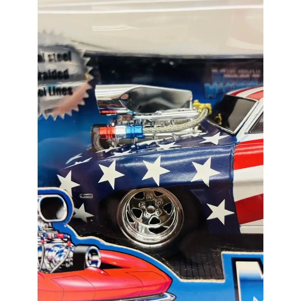 Muscle Machines 1:18 '69 Camaro Stars & Stripes American Flag 71165 New Sealed